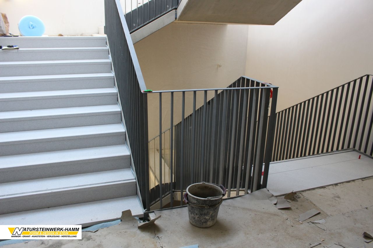 Treppenhaus / Betonwerkstein Treppenhaus / Betonwerkstein